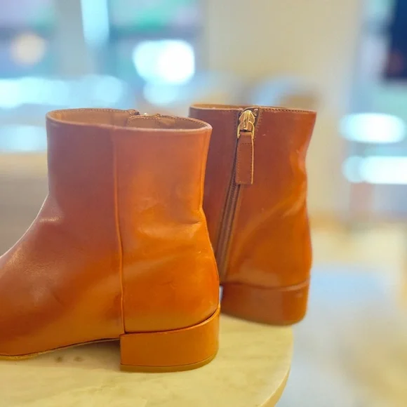 RARE — NEVER WORN Sézane Low Léa Bottines in cognac brown - Picture 8 of 12